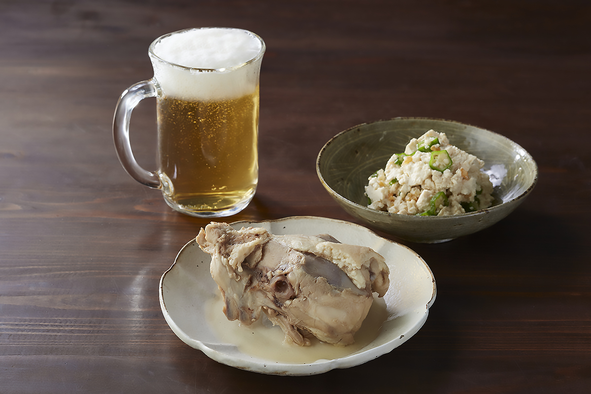 崩し豆腐とオクラの中華和え物、おでん盛り、生ビール