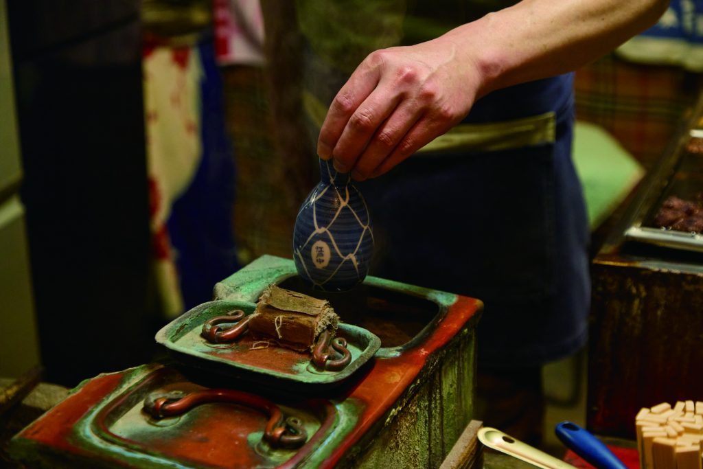 おでんの最強の友「熱燗」